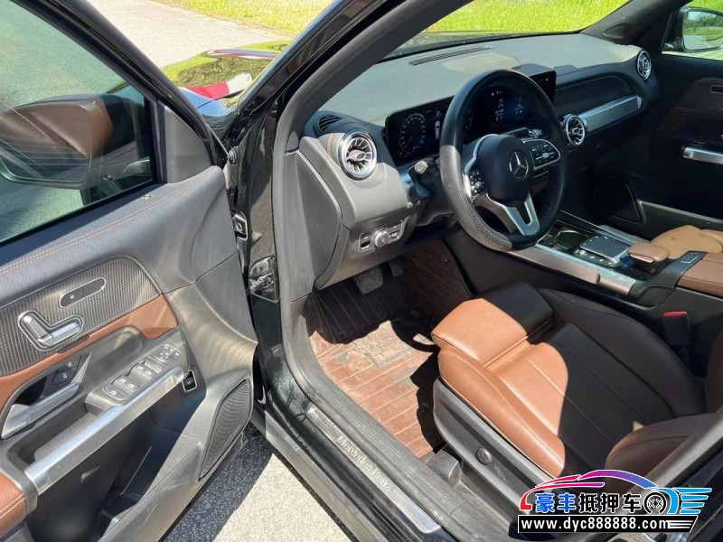 21年奔驰GLB轿车抵押车出售