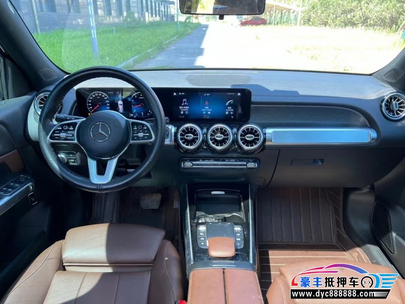 21年奔驰GLB轿车抵押车出售