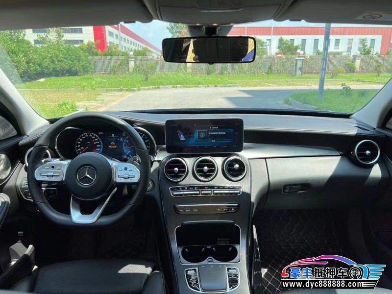 21年奔驰C轿车抵押车出售