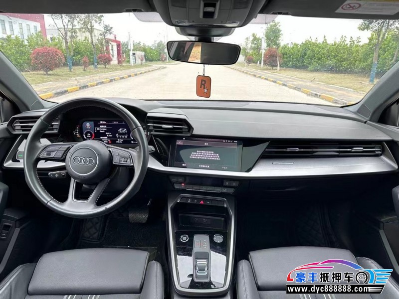 22年奥迪A3轿车抵押车出售