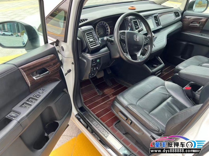 16年本田艾力绅轿车抵押车出售