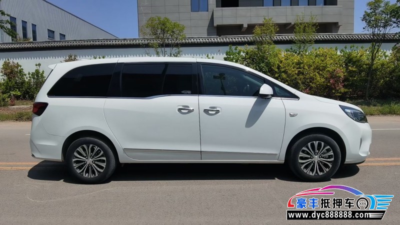 20年别克GL8轿车抵押车出售