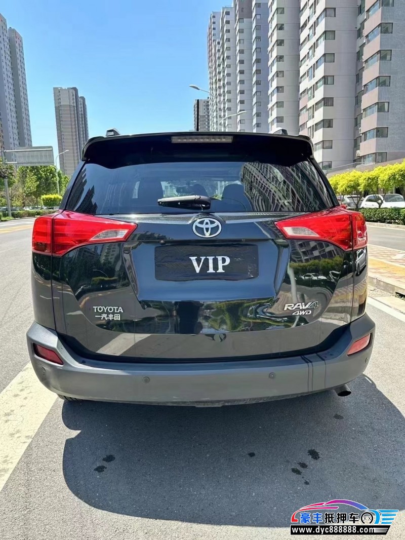 14年丰田RAV4轿车抵押车出售