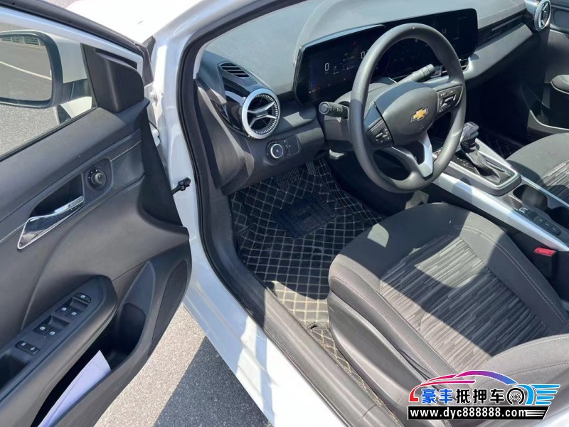 22年雪佛兰科鲁泽轿车抵押车出售