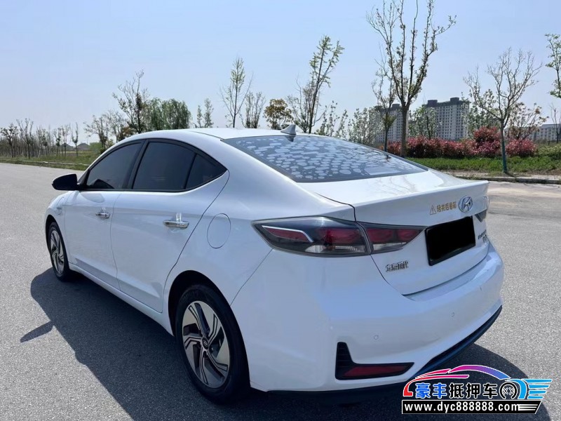 22年现代领动轿车抵押车出售