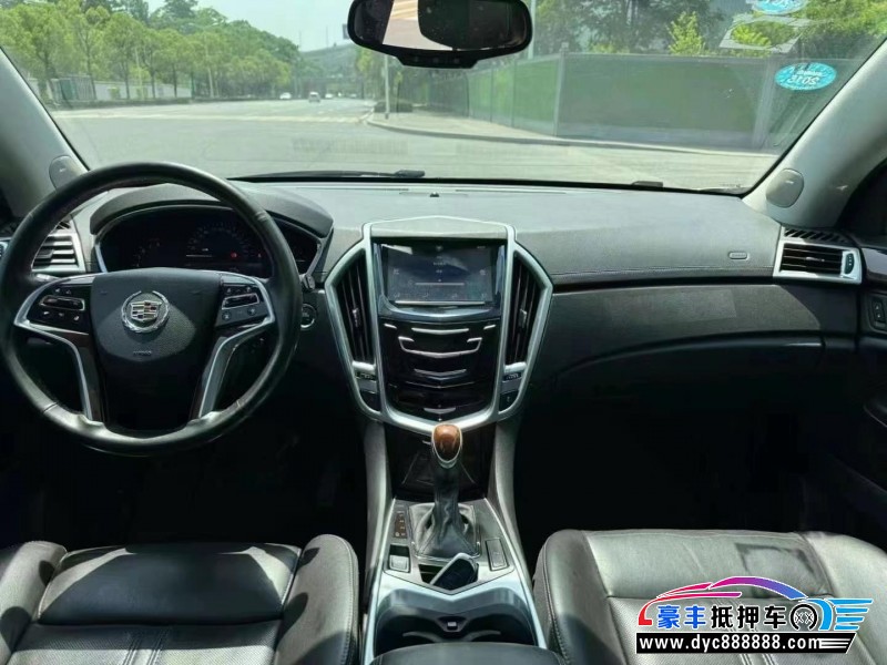 13年凯迪拉克SRX轿车抵押车出售