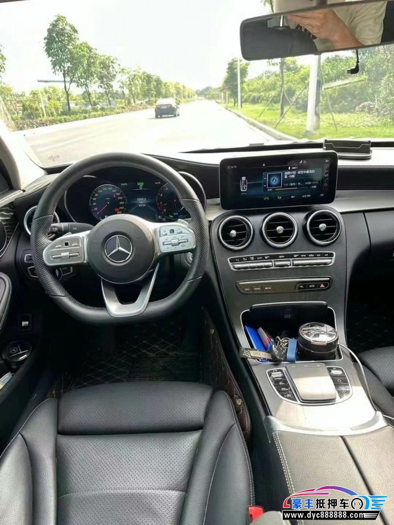 20年奔驰C轿车抵押车出售