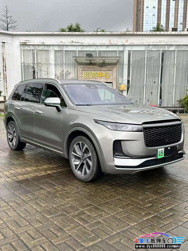 22年理想ONE轿车抵押车出售