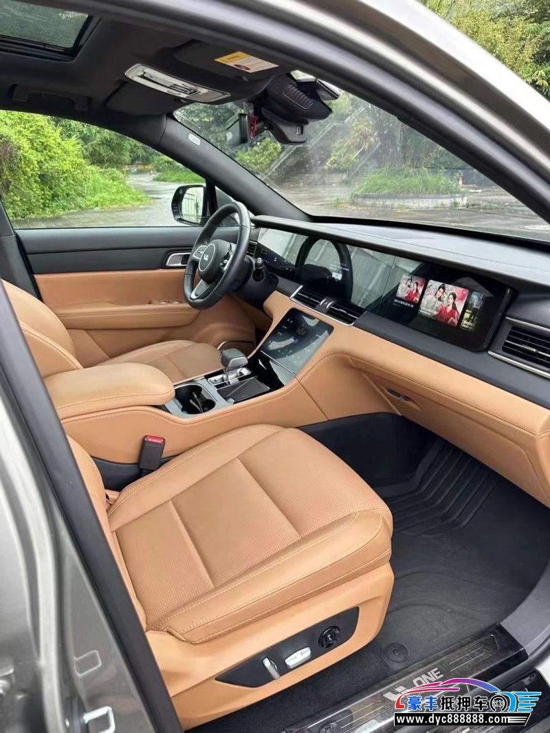 22年理想ONE轿车抵押车出售