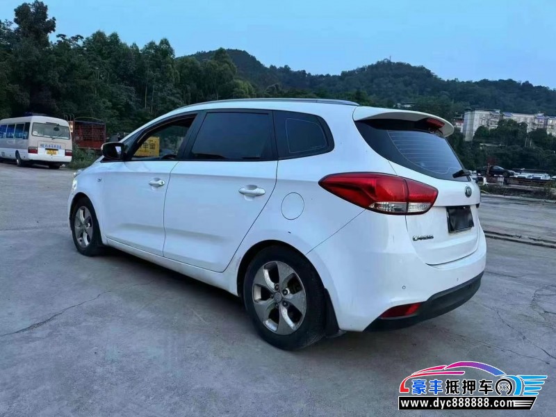 14年起亚佳乐SUV抵押车出售