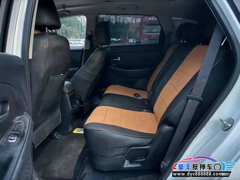 14年起亚佳乐SUV抵押车出售