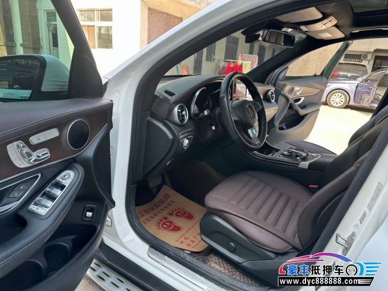 17年奔驰GLCSUV抵押车出售