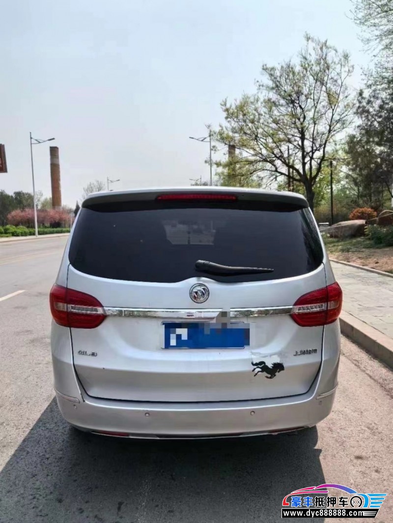 15年别克GL8轿车抵押车出售