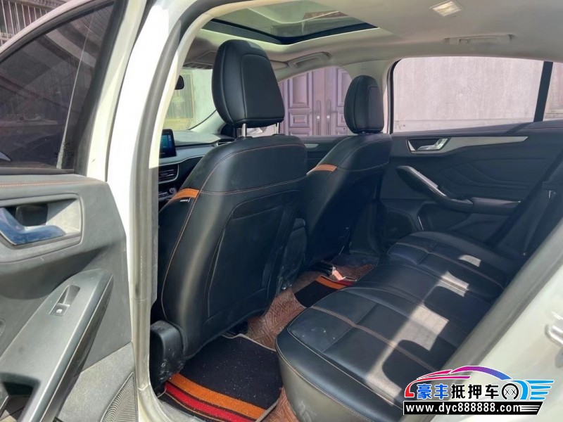 22年福特福克斯轿车抵押车出售