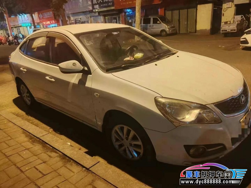 16年现代悦动轿车抵押车出售