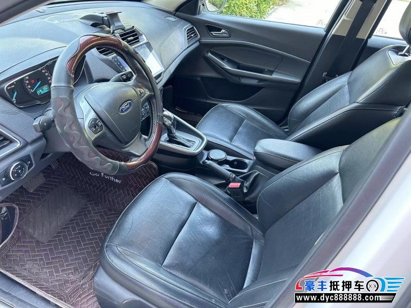 16年福特福睿斯轿车抵押车出售