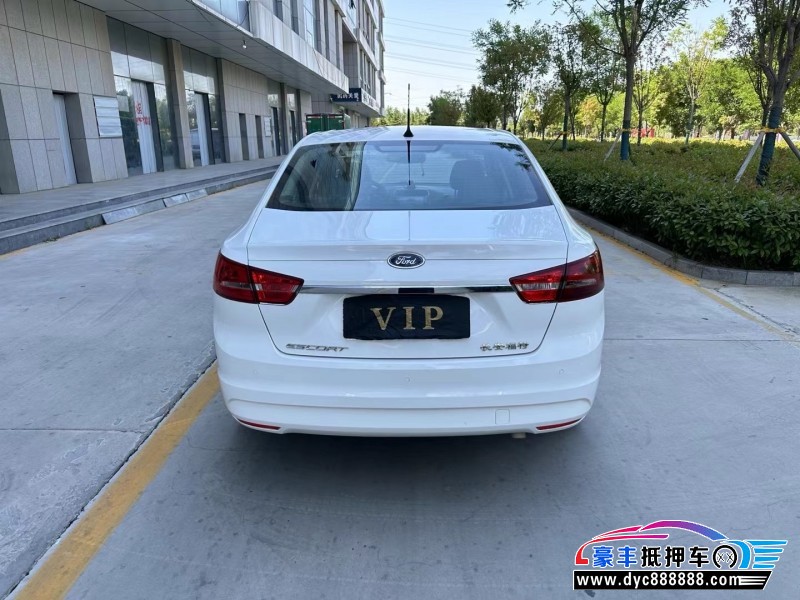 16年福特福睿斯轿车抵押车出售