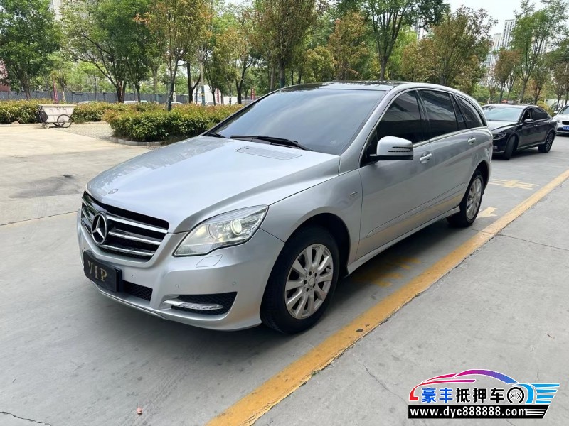 18年奔驰R轿车抵押车出售