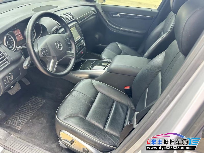 18年奔驰R轿车抵押车出售