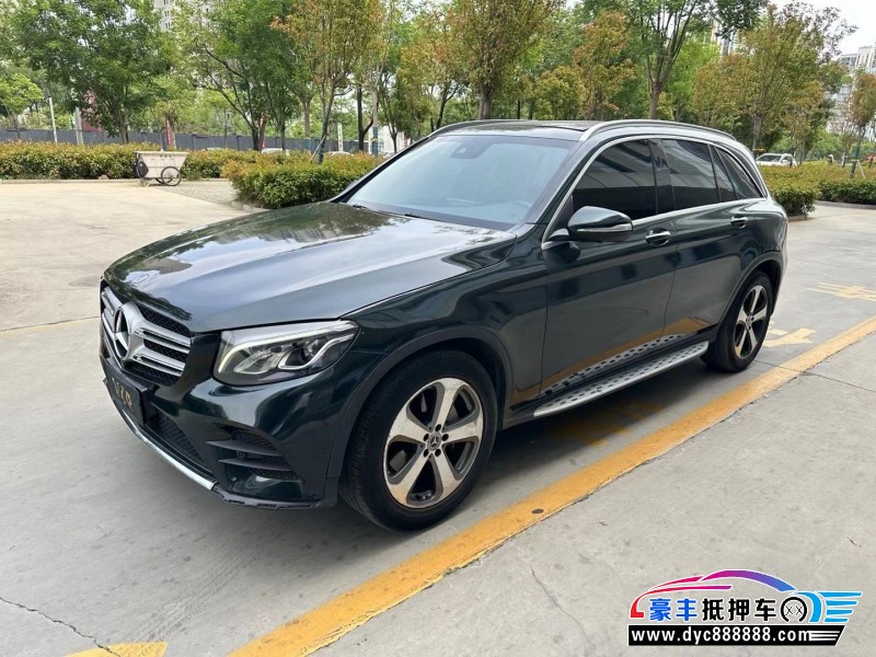 19年奔驰GLC轿车抵押车出售