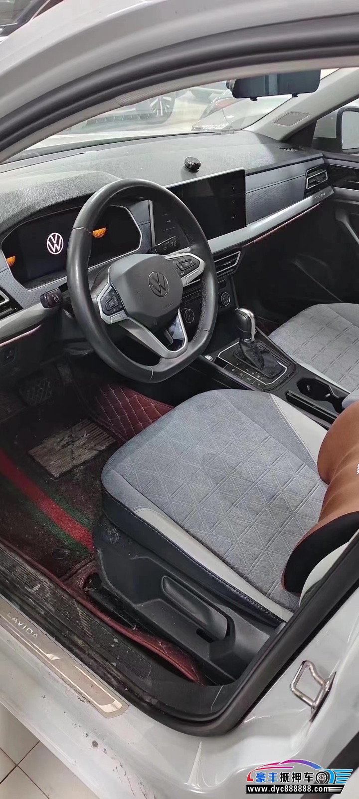 22年大众朗逸轿车抵押车出售