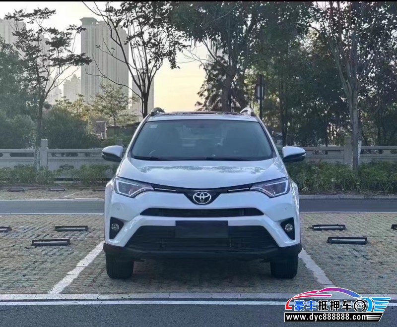 18年丰田RAV4荣放轿车抵押车出售