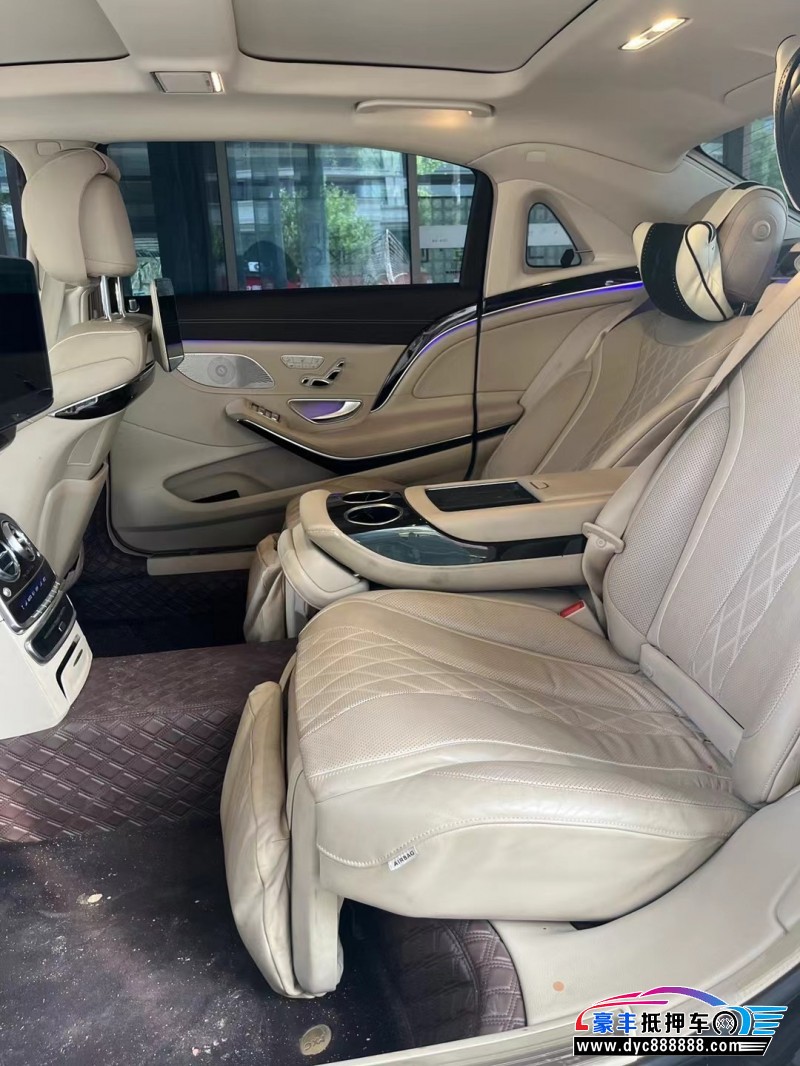 19年奔驰迈巴赫S级轿车抵押车出售