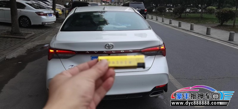 23年丰田亚洲龙轿车抵押车出售