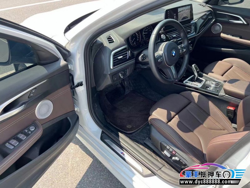 23年宝马1系轿车抵押车出售