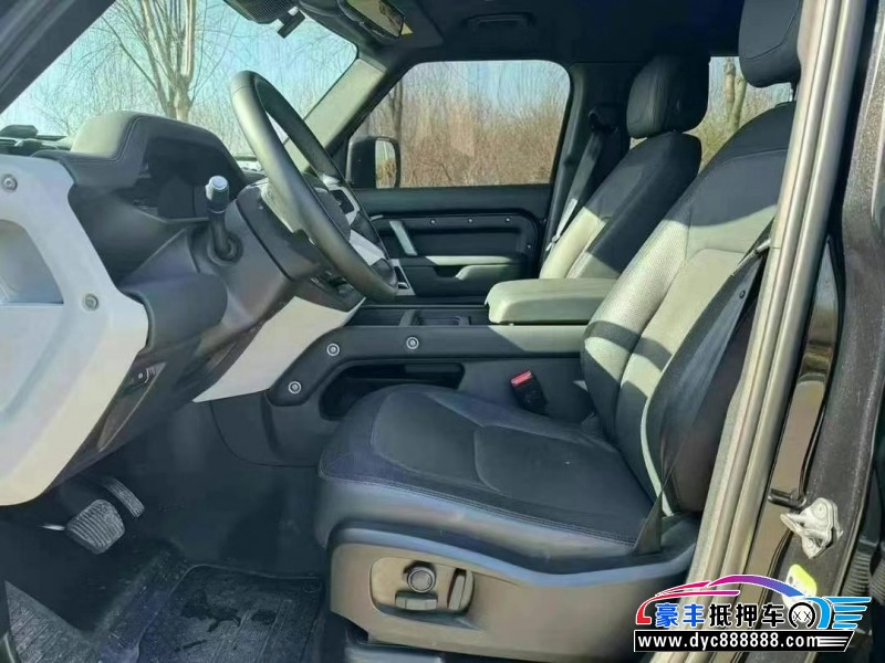 23年路虎卫士轿车抵押车出售