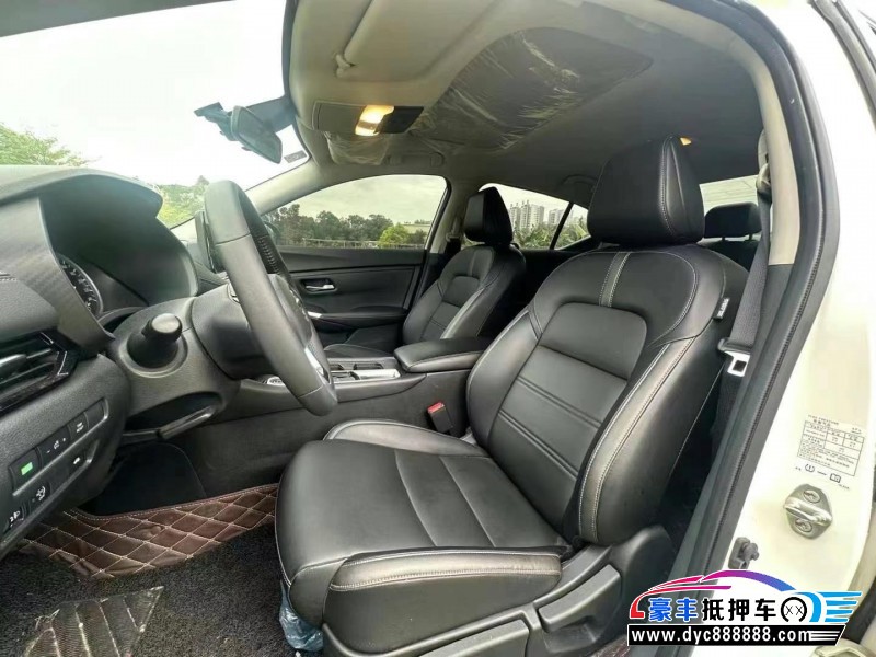 22年日产轩逸轿车抵押车出售