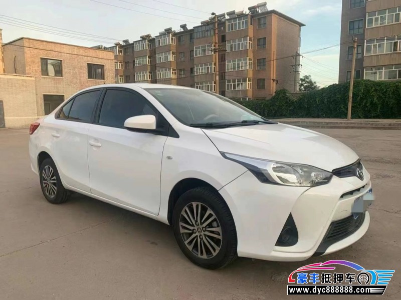 17年丰田致享轿车抵押车出售