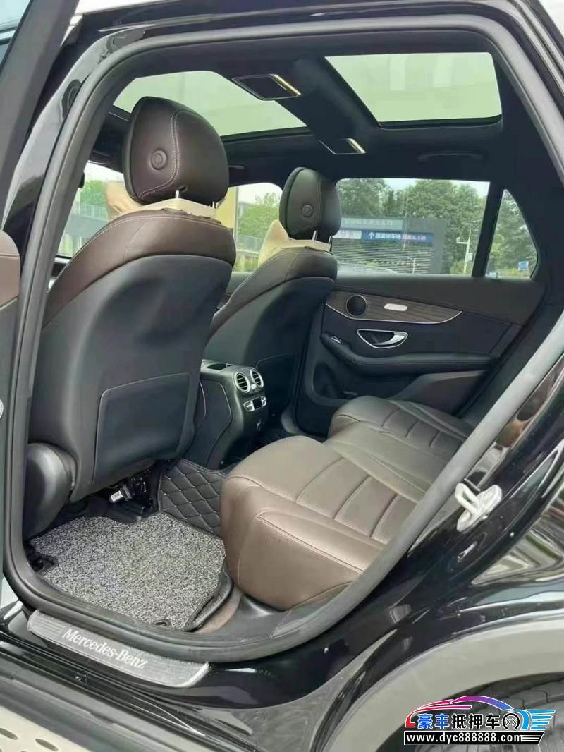 22年奔驰GLC轿车抵押车出售