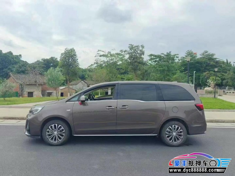 23年别克GL8轿车抵押车出售