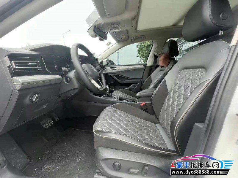 22年大众速腾轿车抵押车出售