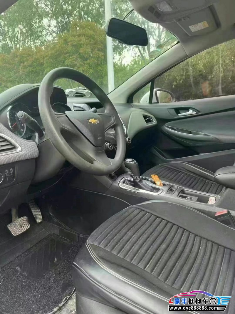 17年雪佛兰科鲁兹轿车抵押车出售