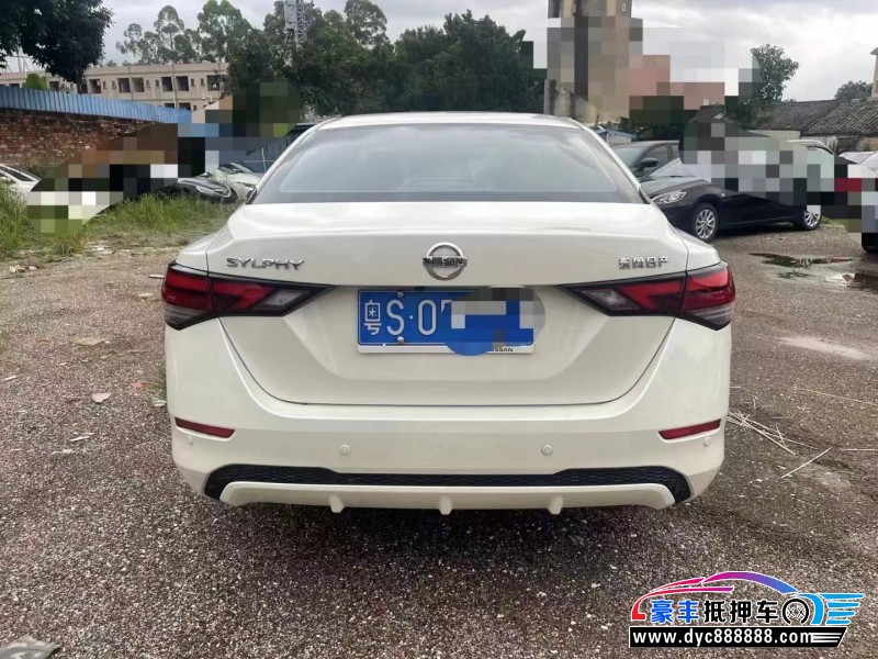 22年日产轩逸轿车抵押车出售