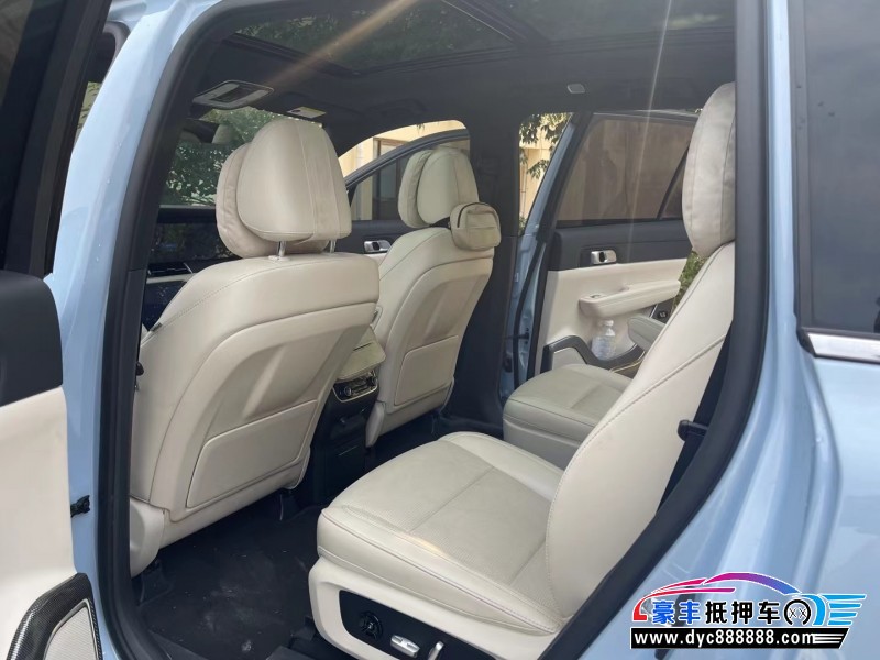 22年理想ONE轿车抵押车出售