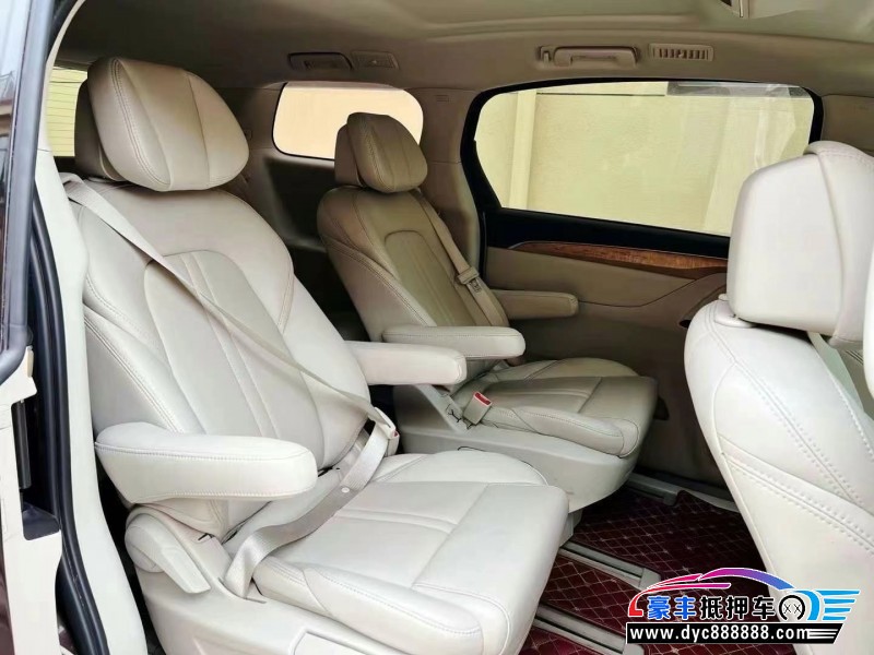 18年别克GL8轿车抵押车出售