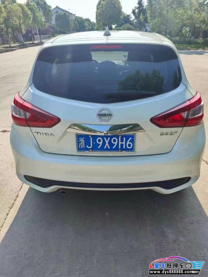 21年日产骐达轿车抵押车出售