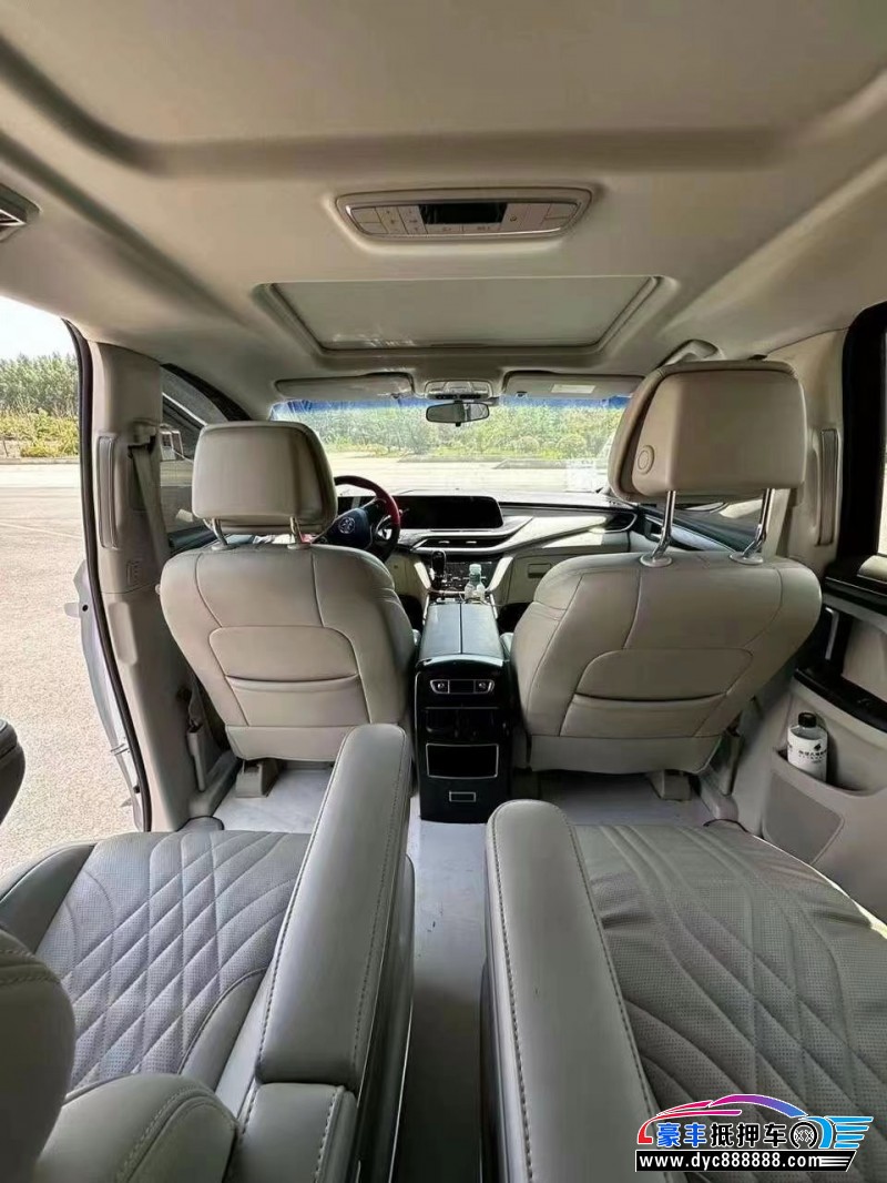 23年别克GL8轿车抵押车出售