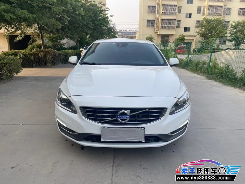 14年沃尔沃S60轿车抵押车出售