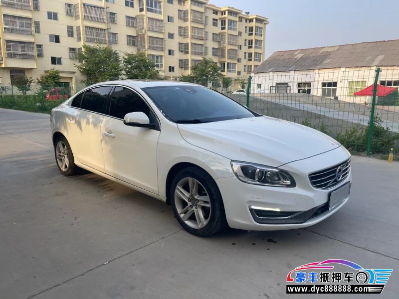 14年沃尔沃S60轿车抵押车出售