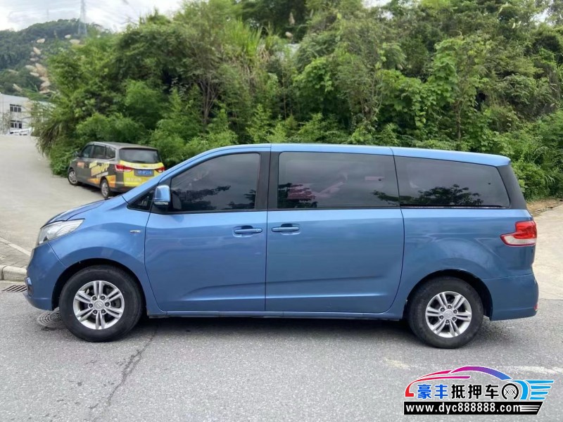 17年上汽大通G10轿车抵押车出售