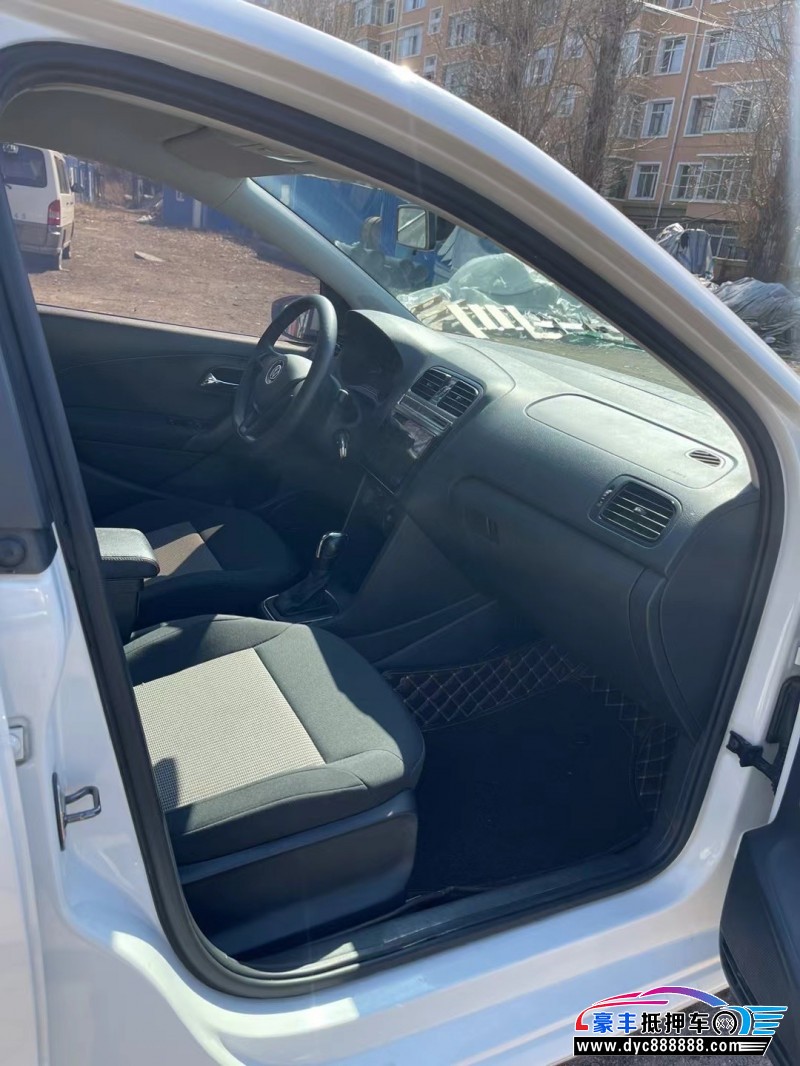 18年大众polo轿车抵押车出售