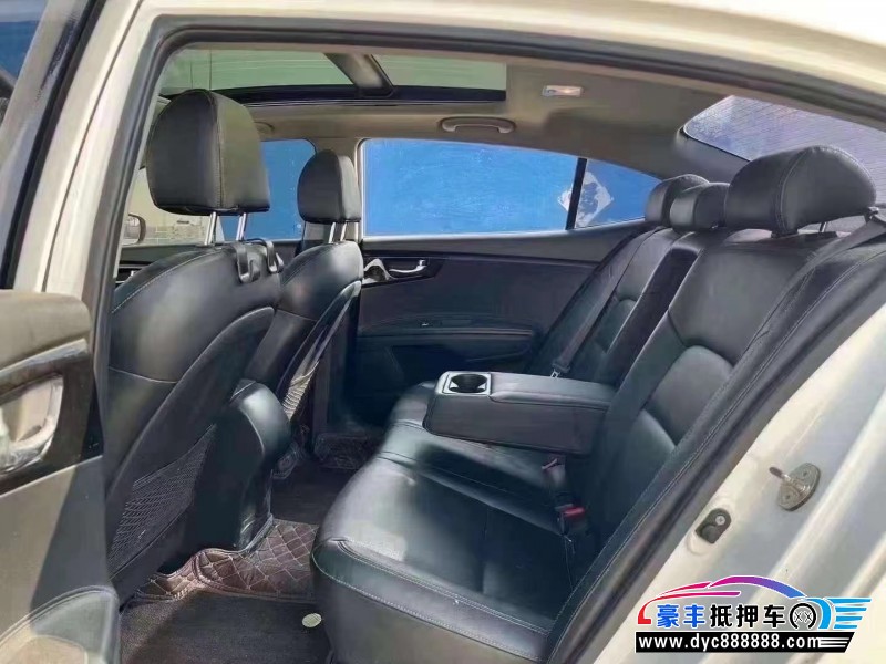 15年起亚K4轿车抵押车出售