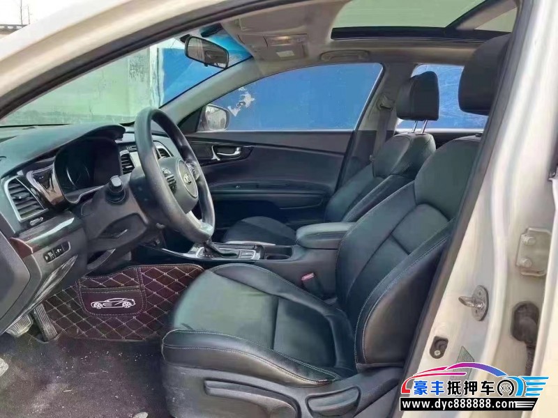 15年起亚K4轿车抵押车出售