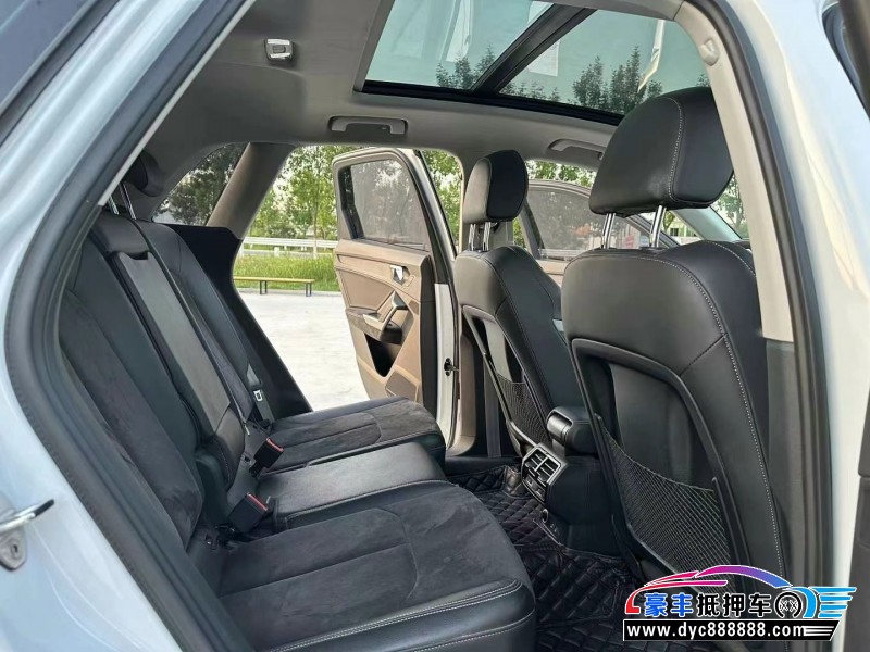 20年奥迪Q3轿车抵押车出售