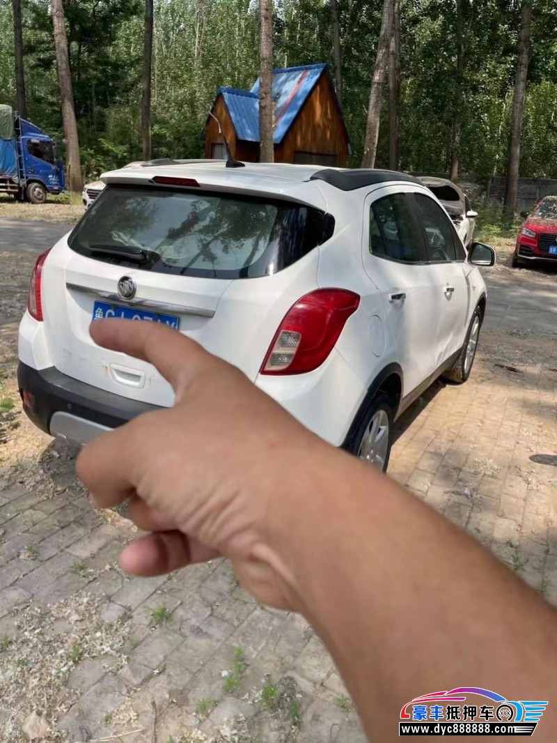 13年别克昂科拉轿车抵押车出售