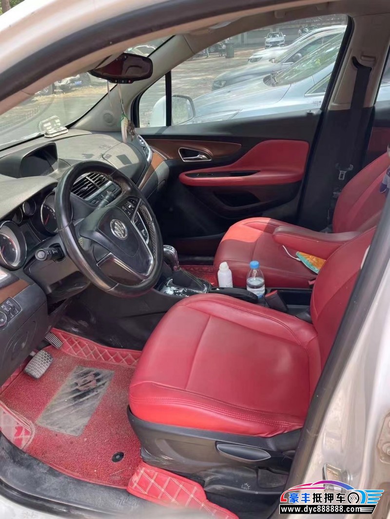 13年别克昂科拉轿车抵押车出售